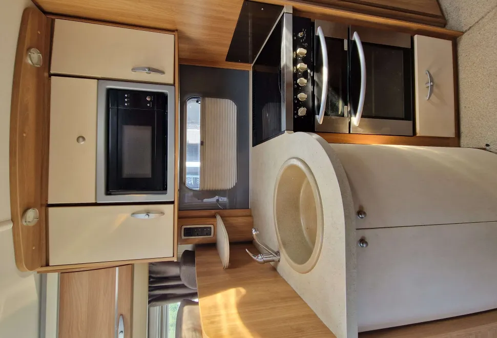 Swift Bolero 724FB 2012