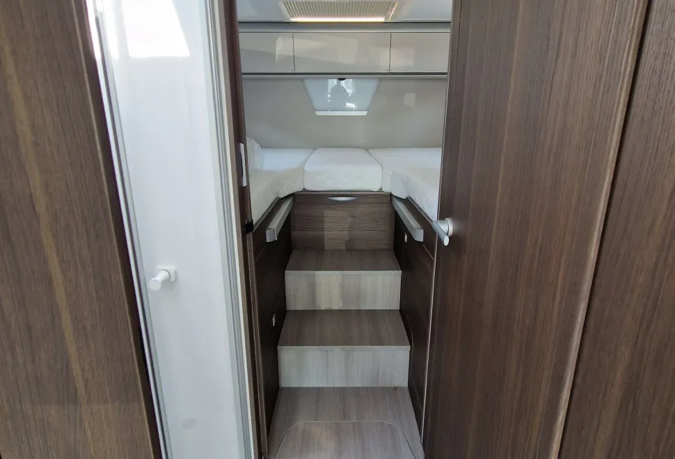 Adria Coral XL Plus 670 DL 2024