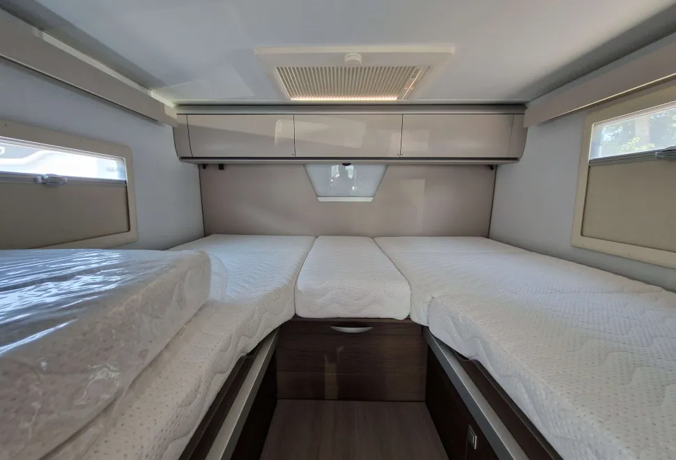 Adria Coral XL Plus 670 DL 2024