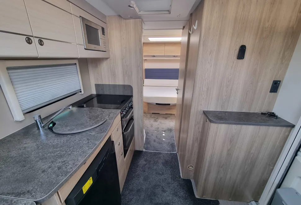 Elddis Chatsworth 550 2018