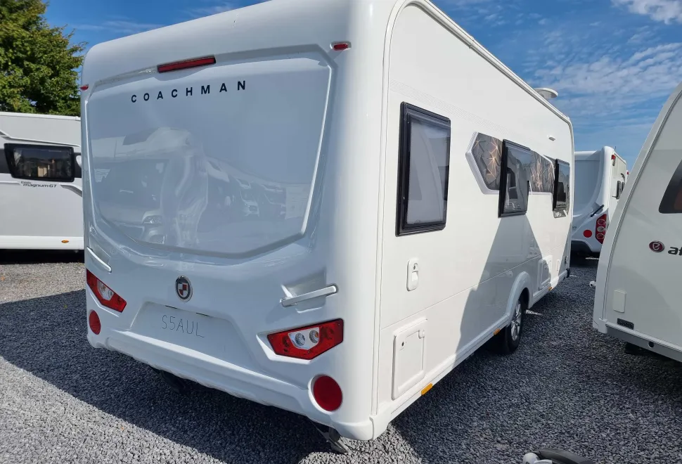 Coachman VIP 520 2025