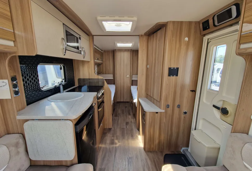 Swift Corniche 18/4 2019