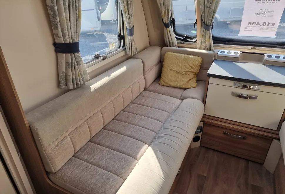Swift  Sienna EB 2019