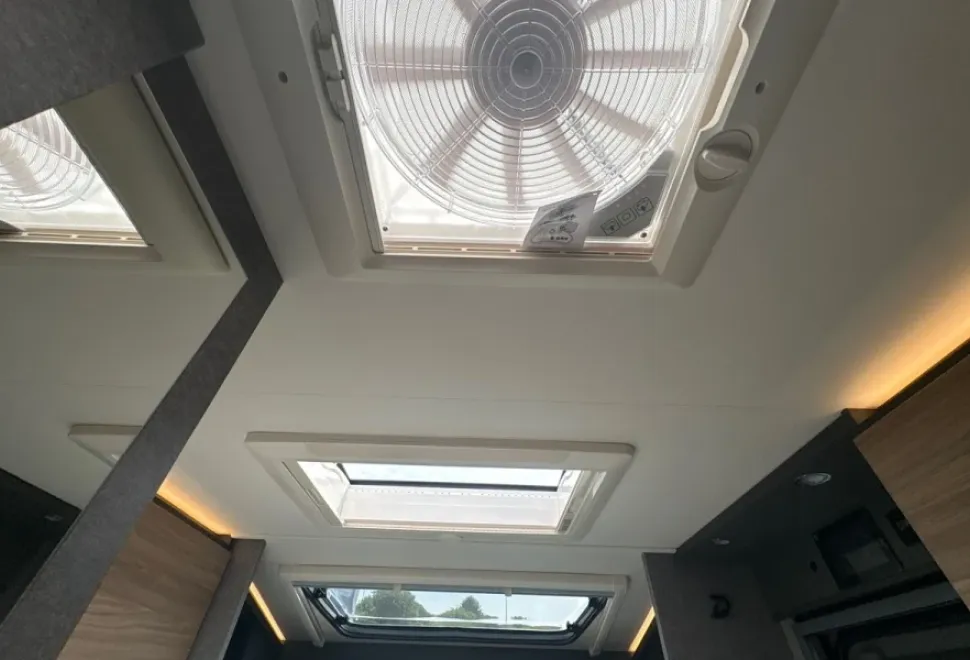 Dethleffs  Globebus 
