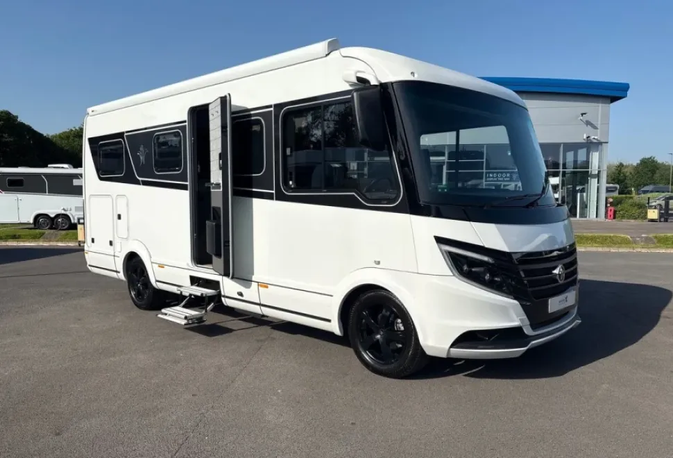 Niesmann and Bischoff  iSmove 2025
