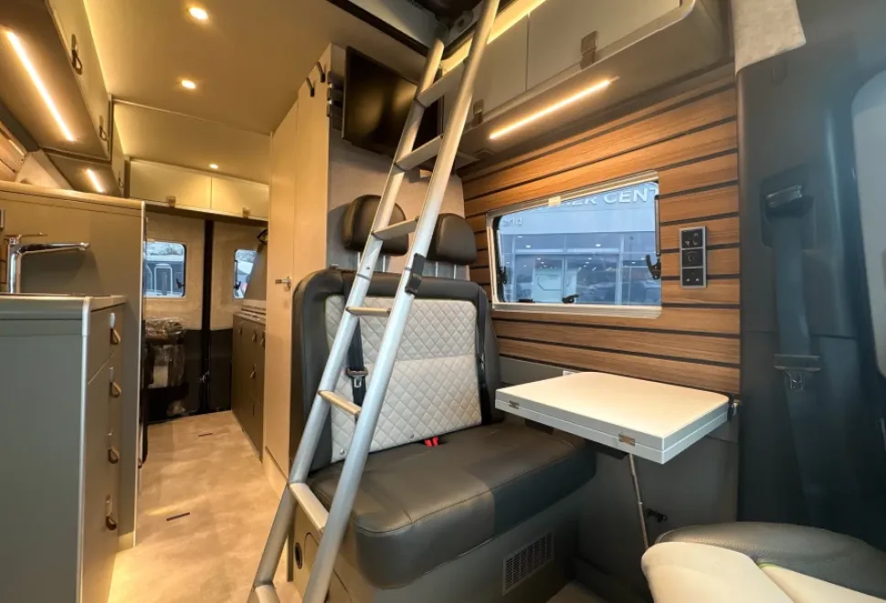 HYMER  Camper Van 