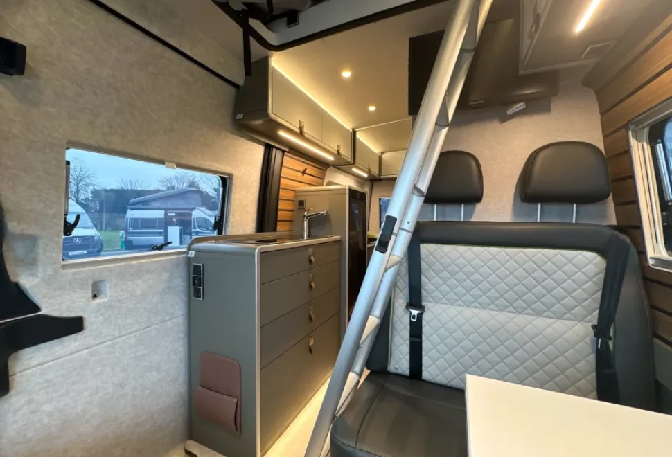 HYMER  Camper Van 