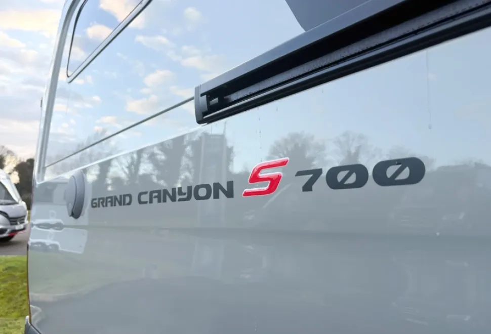 HYMER  Camper Van 