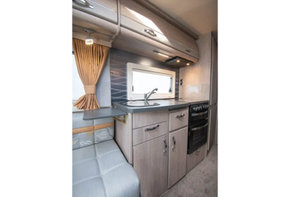 Auto-Sleeper Mercedes Benz Luxury Malvern 2024