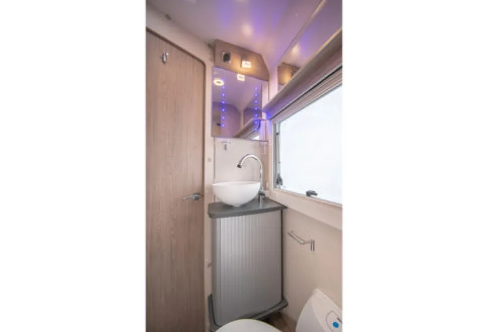Auto-Sleeper Mercedes Benz Luxury Malvern 2024