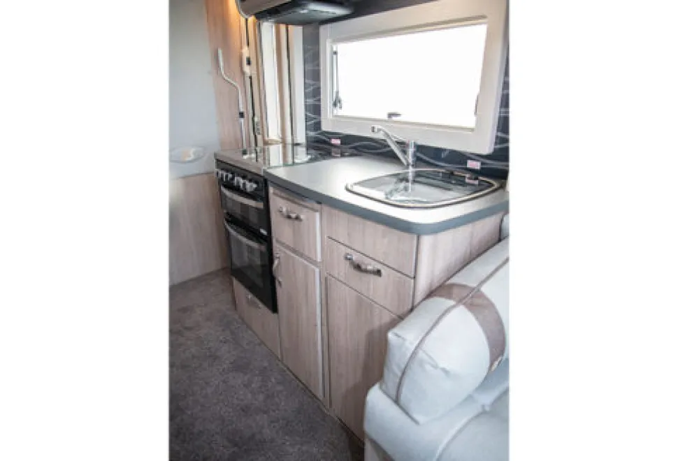 Auto-Sleeper Mercedes Benz Luxury Winchcombe 2024