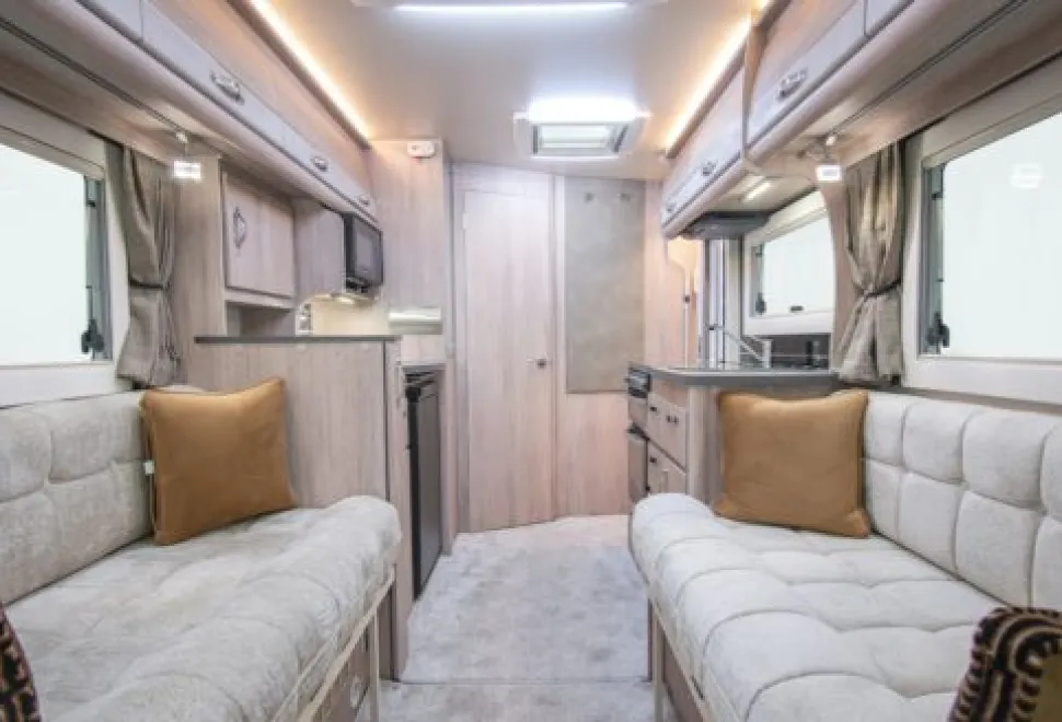 Auto-Sleeper Fiat Coach Built Broadway EB 2025