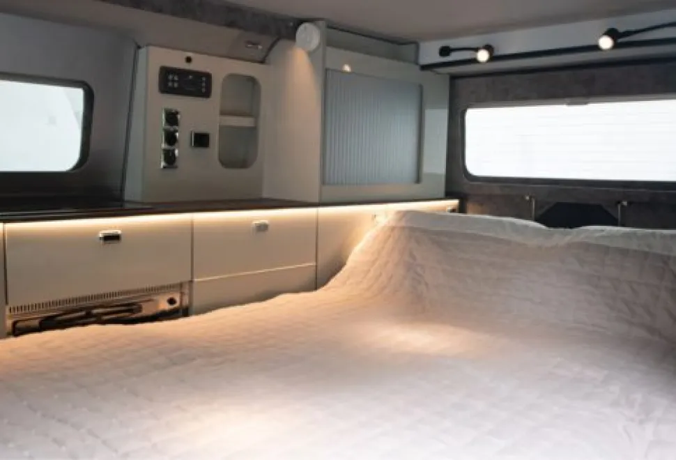 Auto-Sleeper Ford Custom Air 2025