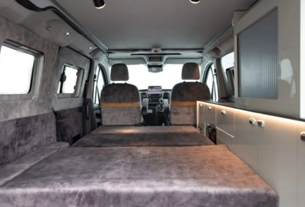 Auto-Sleeper Ford Custom Air 2025
