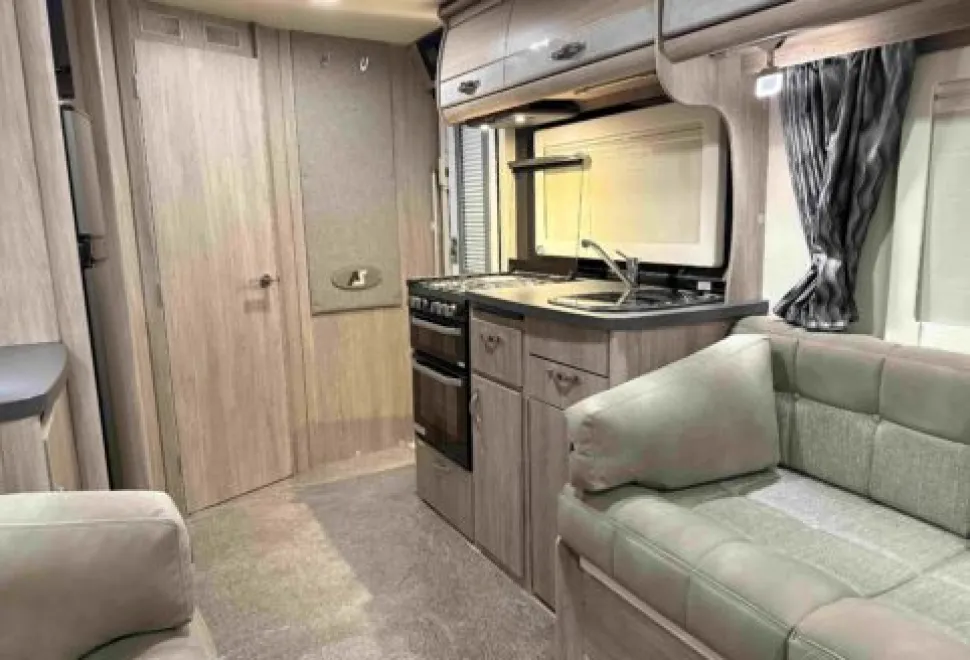 Auto-Sleeper Mercedes Benz Luxury Winchcombe 2025