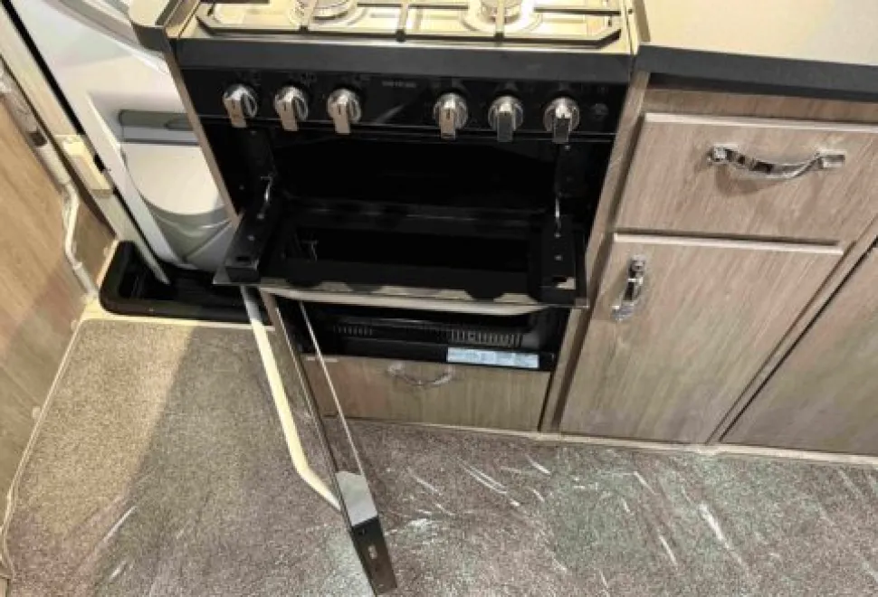 Auto-Sleeper Mercedes Benz Luxury Winchcombe 2025