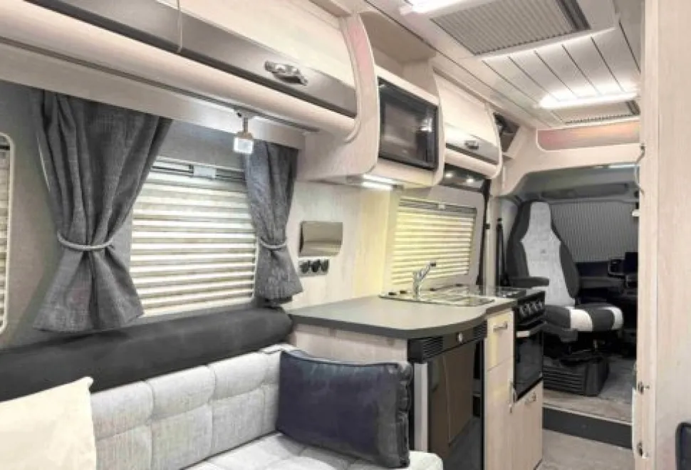 Auto-Sleeper  Fiat Van Conversion Warwick XL 2025