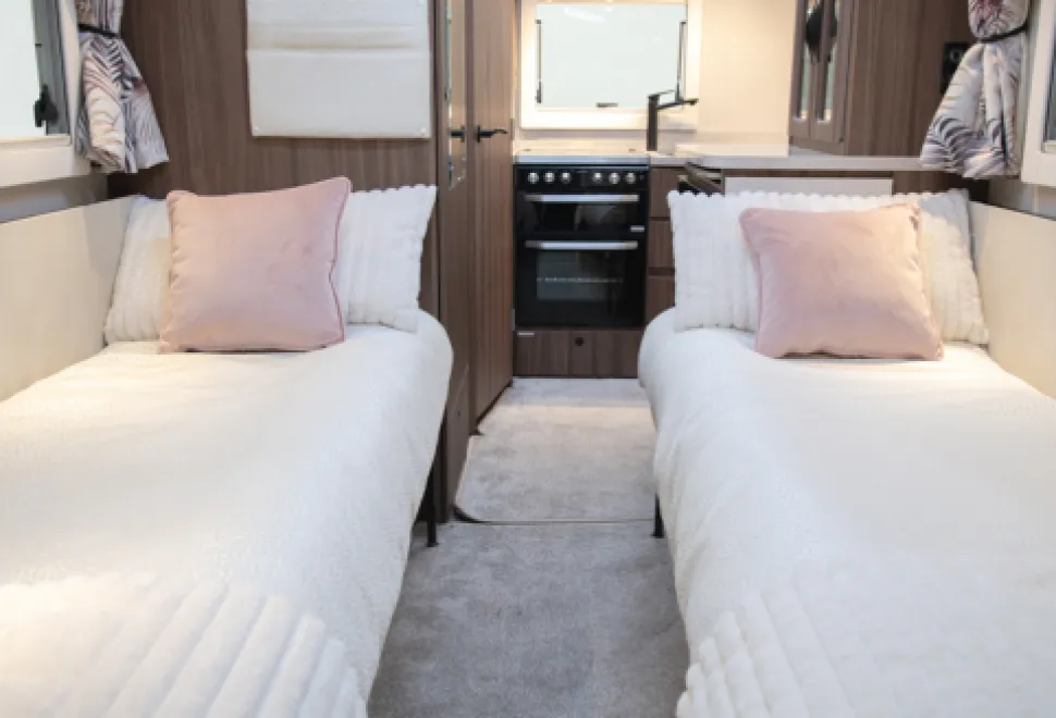 Auto-Sleeper Mercedes Benz Luxury Bourton 2025