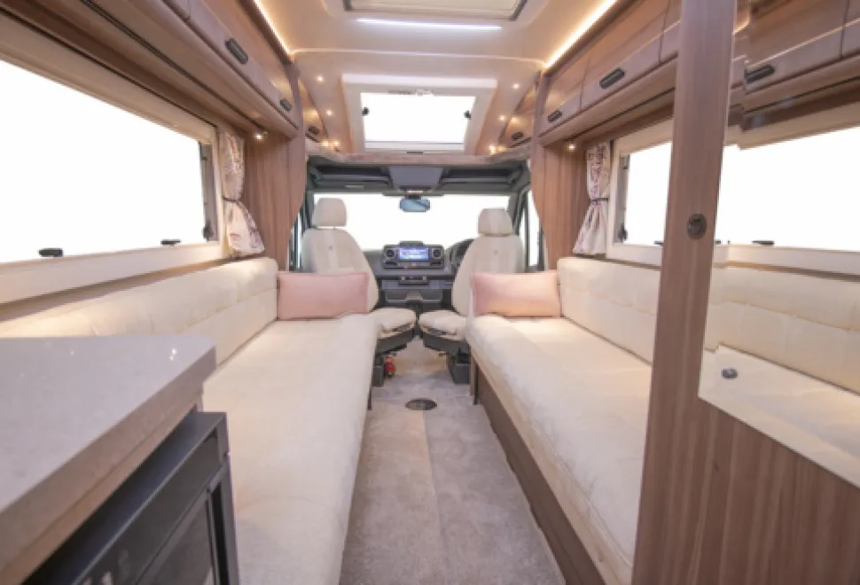 Auto-Sleeper Mercedes Benz Luxury Bourton 2025
