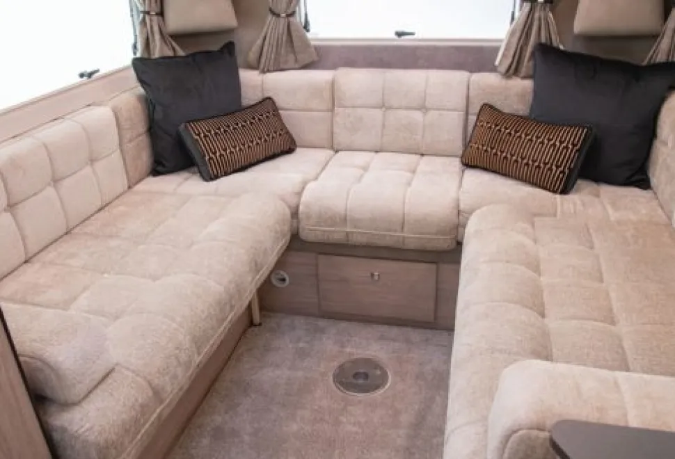 Auto-Sleeper Broadway EL 2025