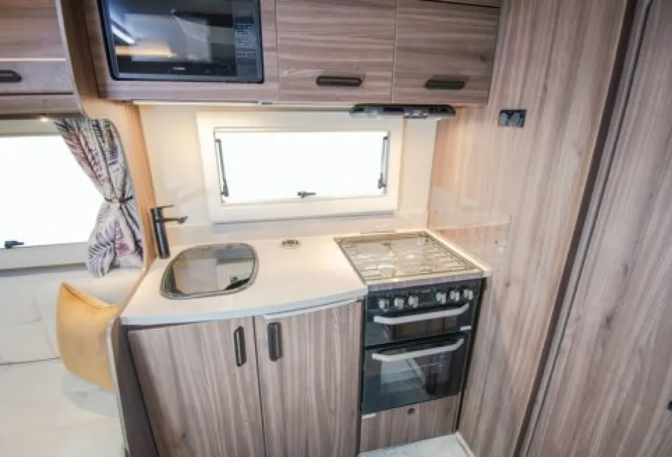 Auto-Sleeper Mercedes Benz Luxury Burford Duo 2025