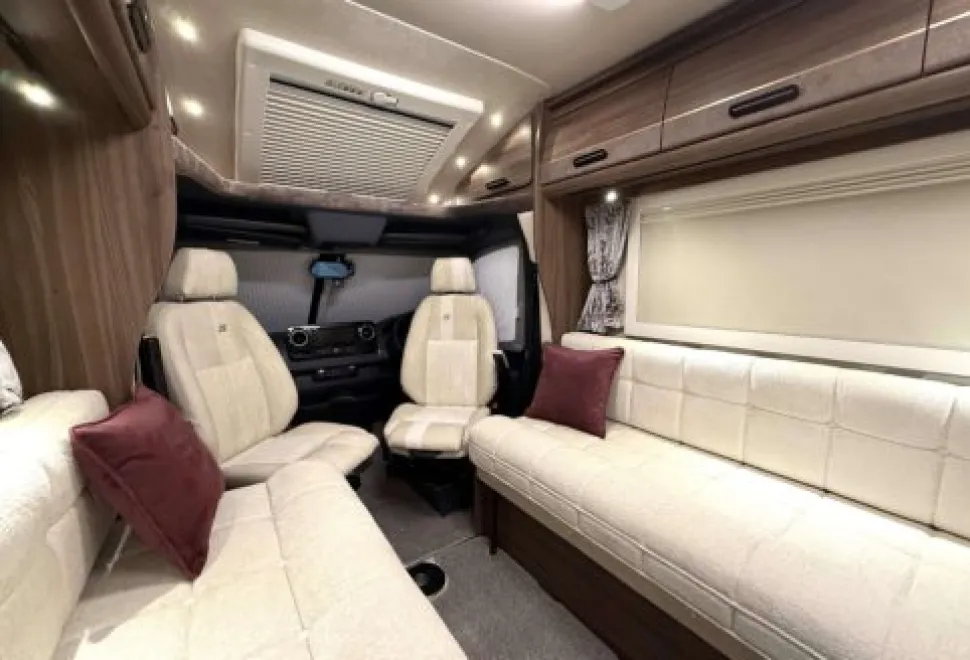 Auto-Sleeper  Mercedes Benz Luxury Bourton 2025