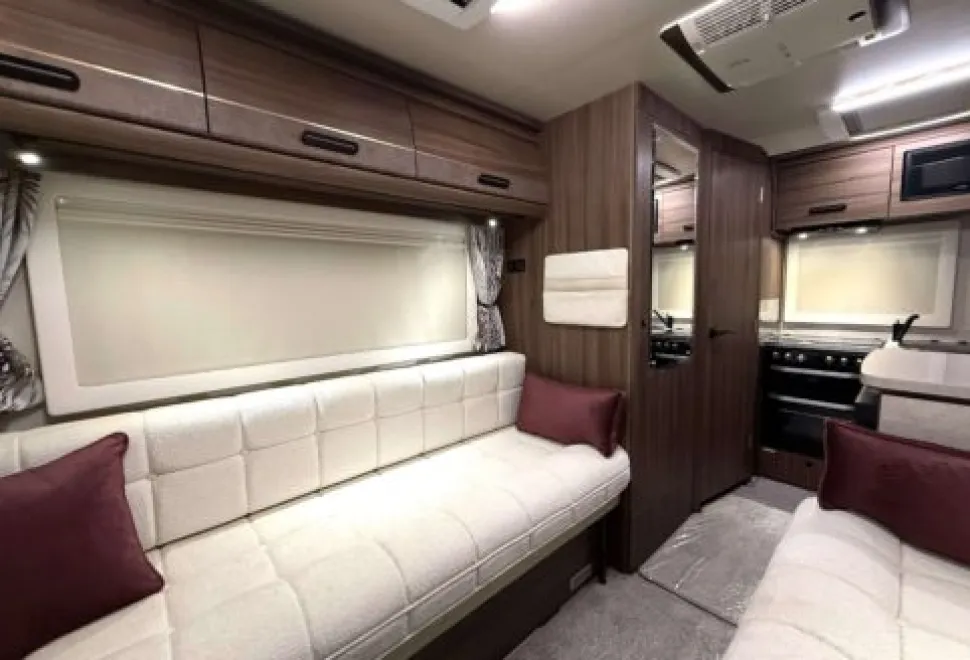 Auto-Sleeper  Mercedes Benz Luxury Bourton 2025