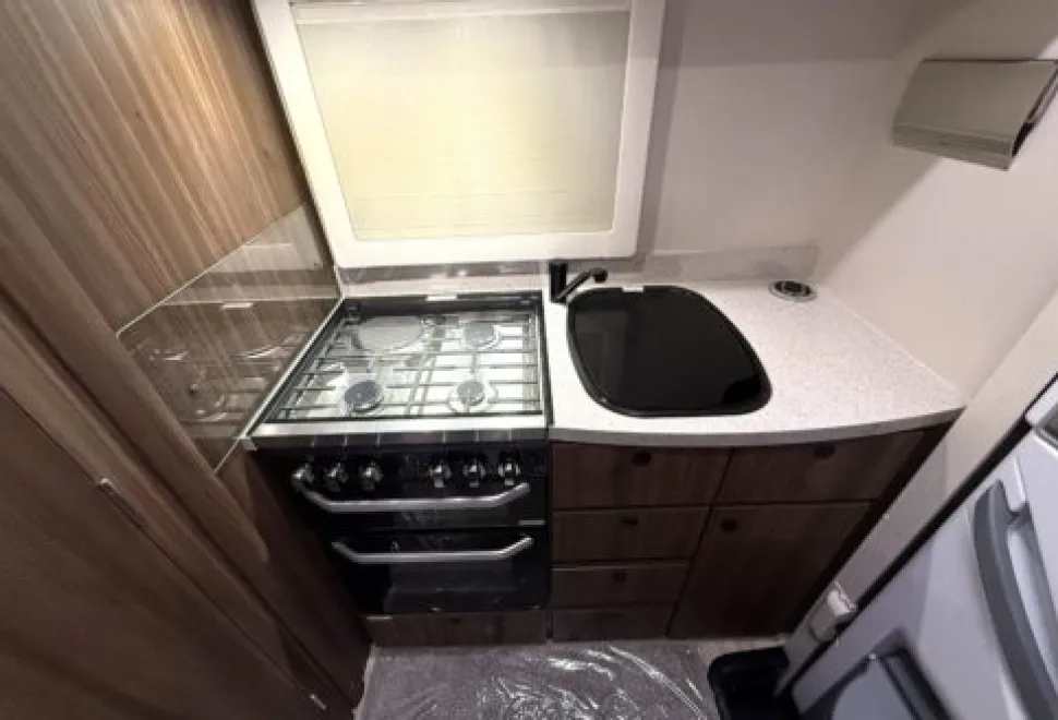 Auto-Sleeper  Mercedes Benz Luxury Bourton 2025