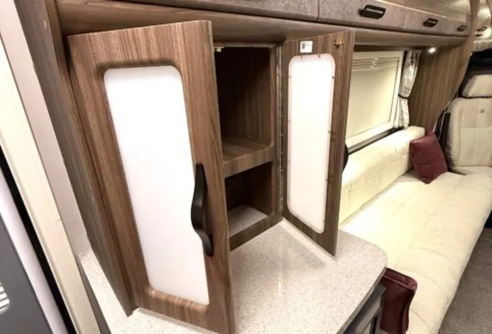 Auto-Sleeper  Mercedes Benz Luxury Bourton 2025