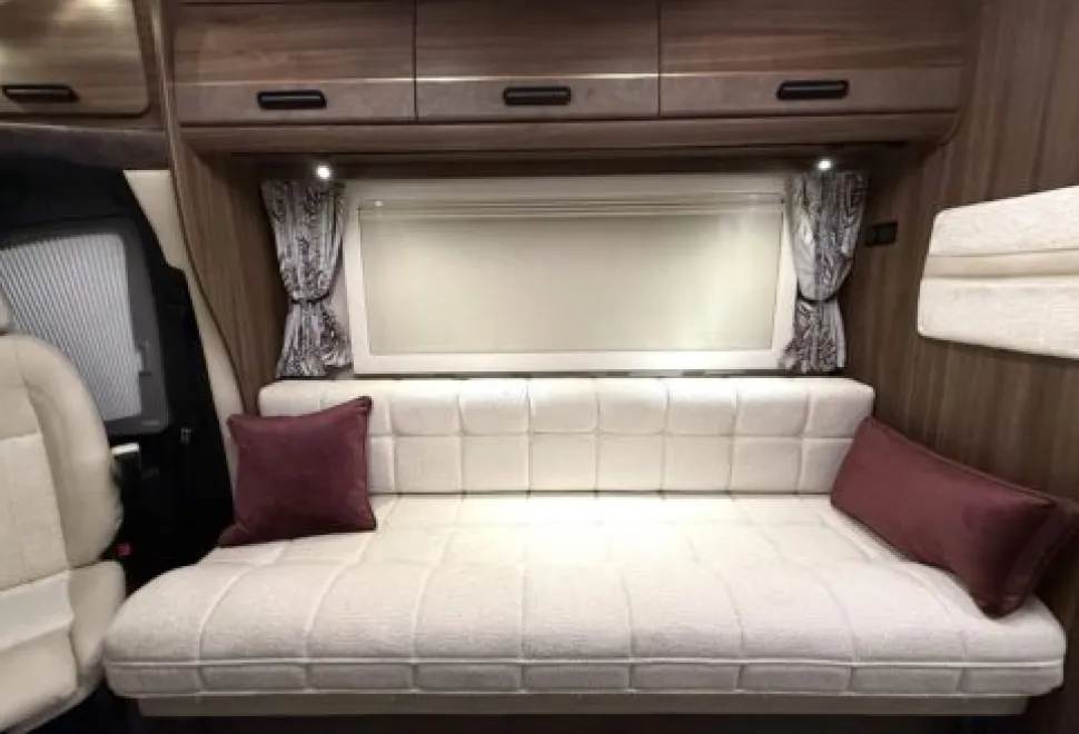 Auto-Sleeper  Mercedes Benz Luxury Bourton 2025