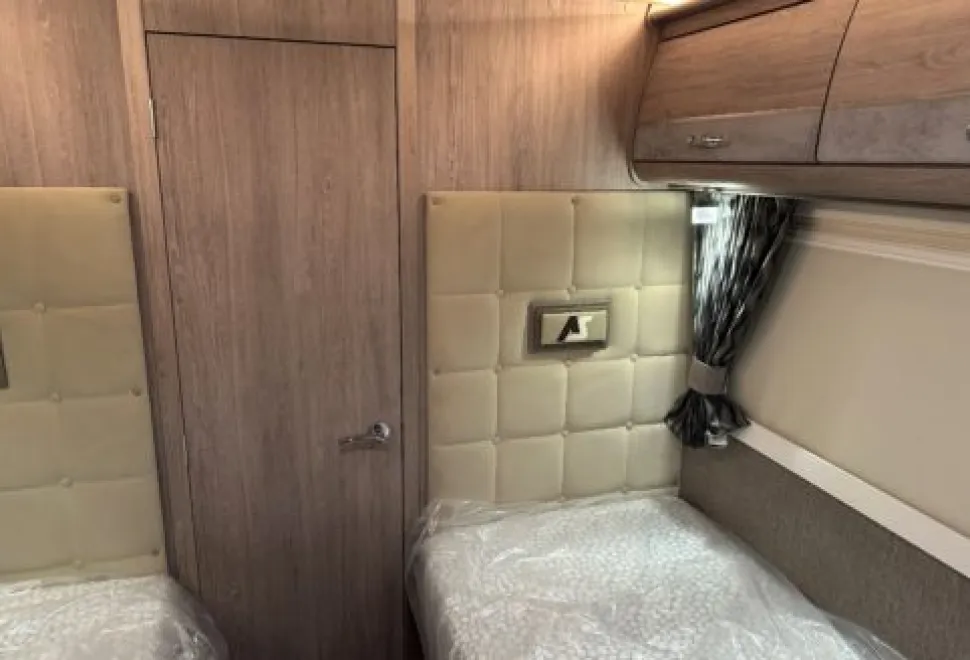 Auto-Sleeper Mercedes Benz Luxury Burford Duo 2025