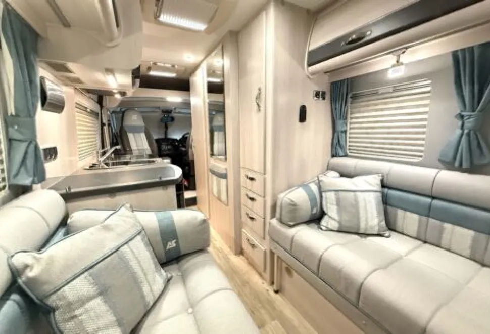 Auto-Sleeper  Fiat Van Conversion Warwick XL 2020