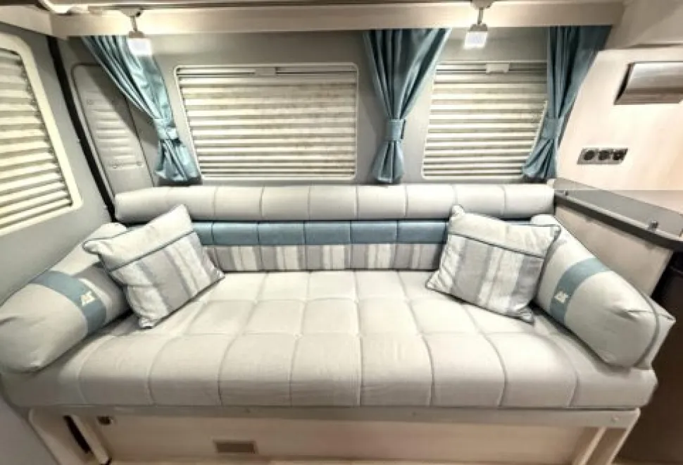 Auto-Sleeper  Fiat Van Conversion Warwick XL 2020