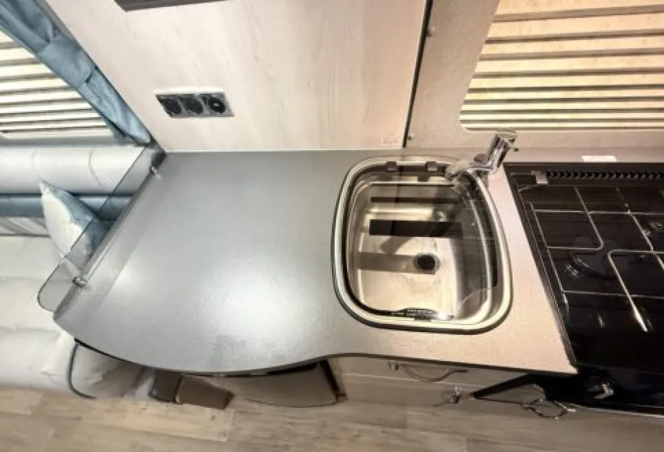Auto-Sleeper  Fiat Van Conversion Warwick XL 2020