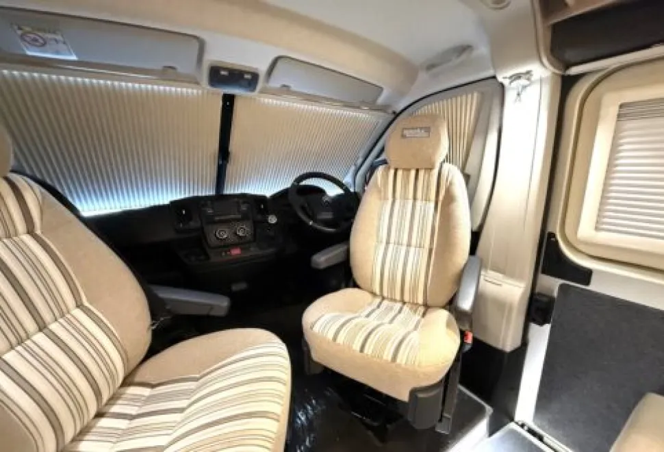 WildAx motorhomes  Pulsar High Top 2020