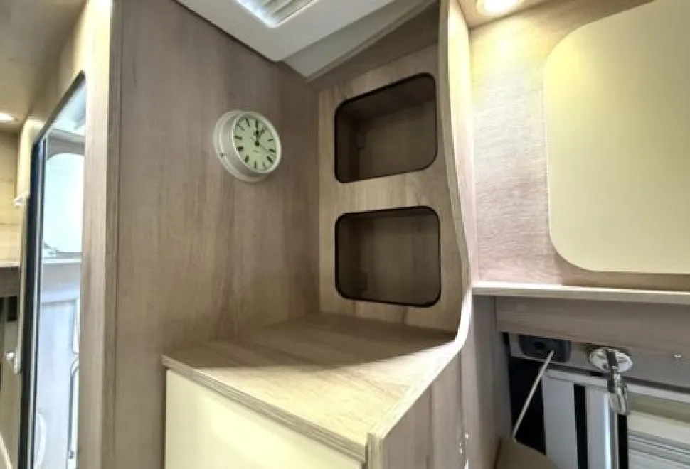 WildAx motorhomes  Pulsar High Top 2020