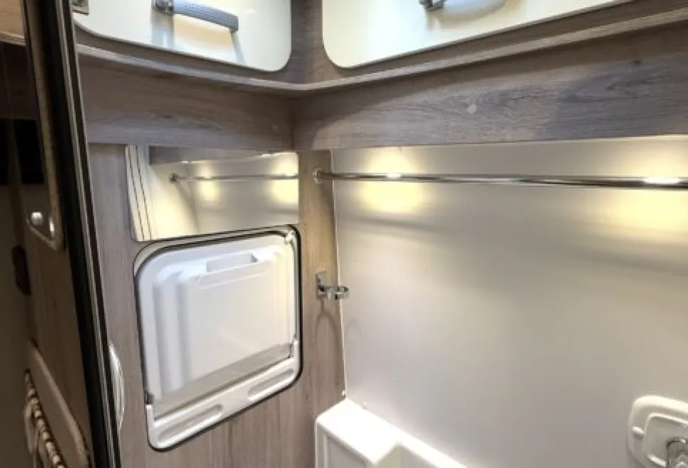 WildAx motorhomes  Pulsar High Top 2020