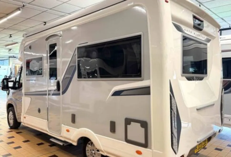 Auto-Sleeper  Peugeot Coach Built Broadway EL 2023