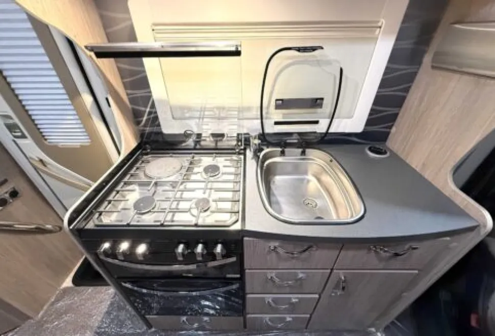 Auto-Sleeper  Peugeot Coach Built Broadway EL 2023