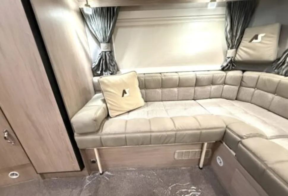 Auto-Sleeper  Peugeot Coach Built Broadway EL 2023