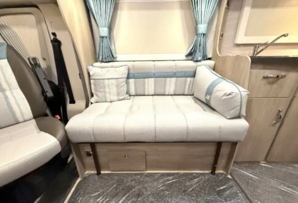 Auto-Sleeper  AL KO Coach Built Corinium Duo 2020