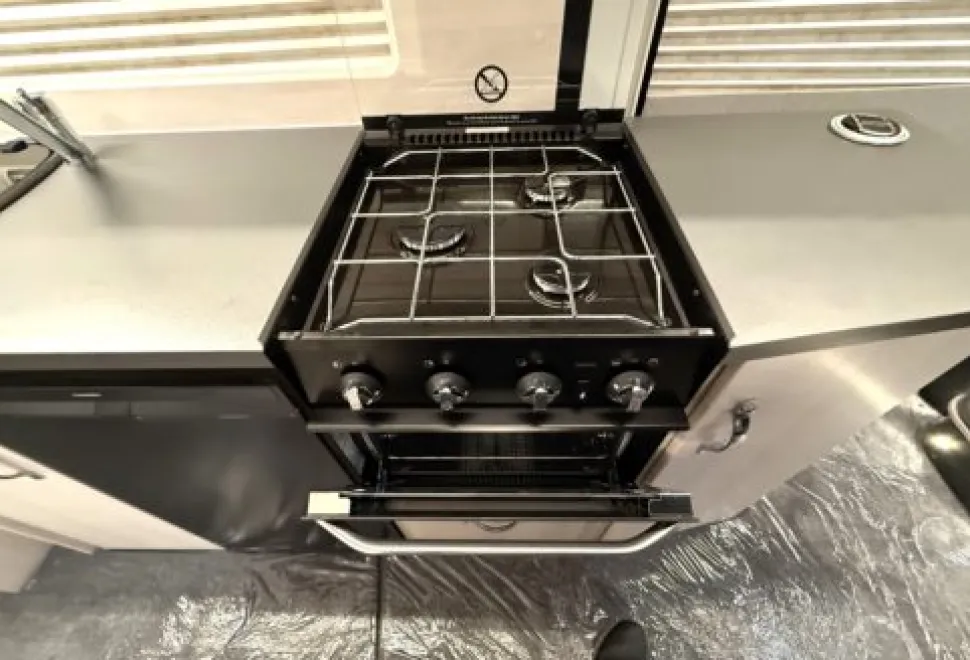 Auto-Sleeper   2026
