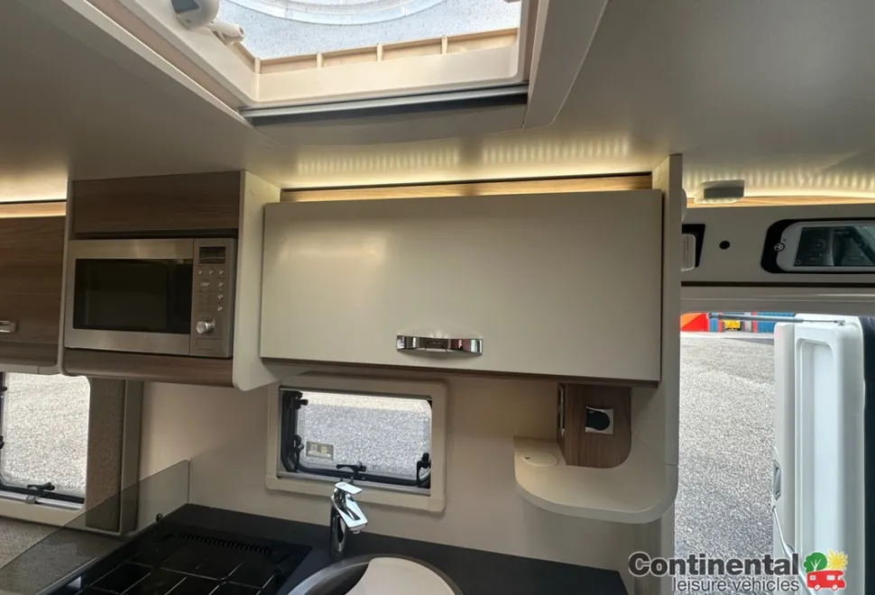 Swift Escape C402 2020