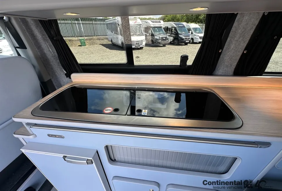 Volkswagen St Tropez T6 Transporter - Camperking 2022