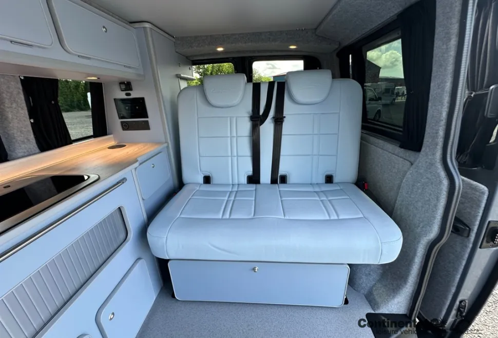 Volkswagen St Tropez T6 Transporter - Camperking 2022