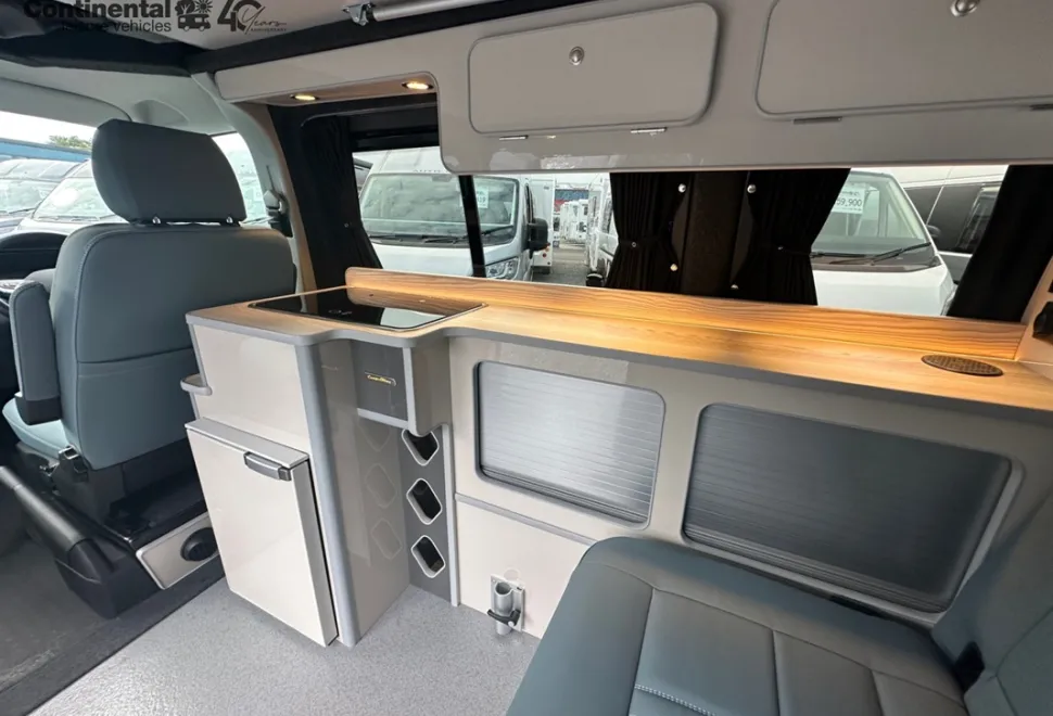 Volkswagen Le Mans T6 Transporter - Camperking 2024