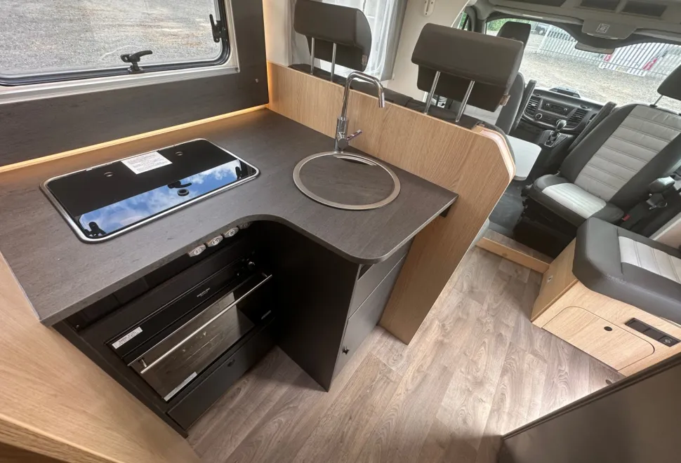 Sunlight T690L Adventure Edition 2025