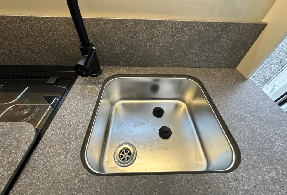 Auto-Trail Excel 690T 2025