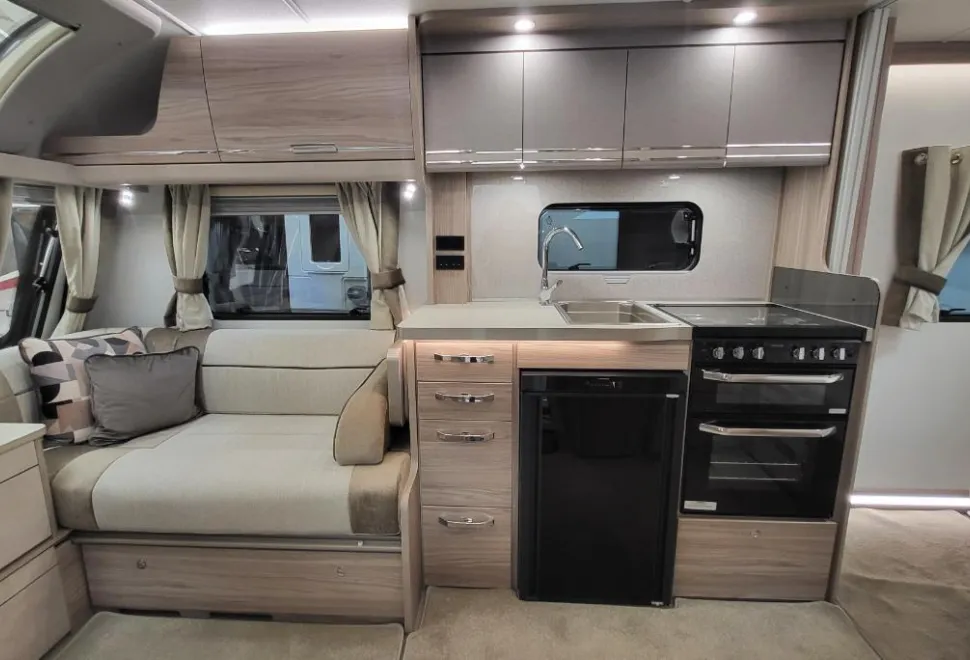 Elddis Crusader Mistral 2024