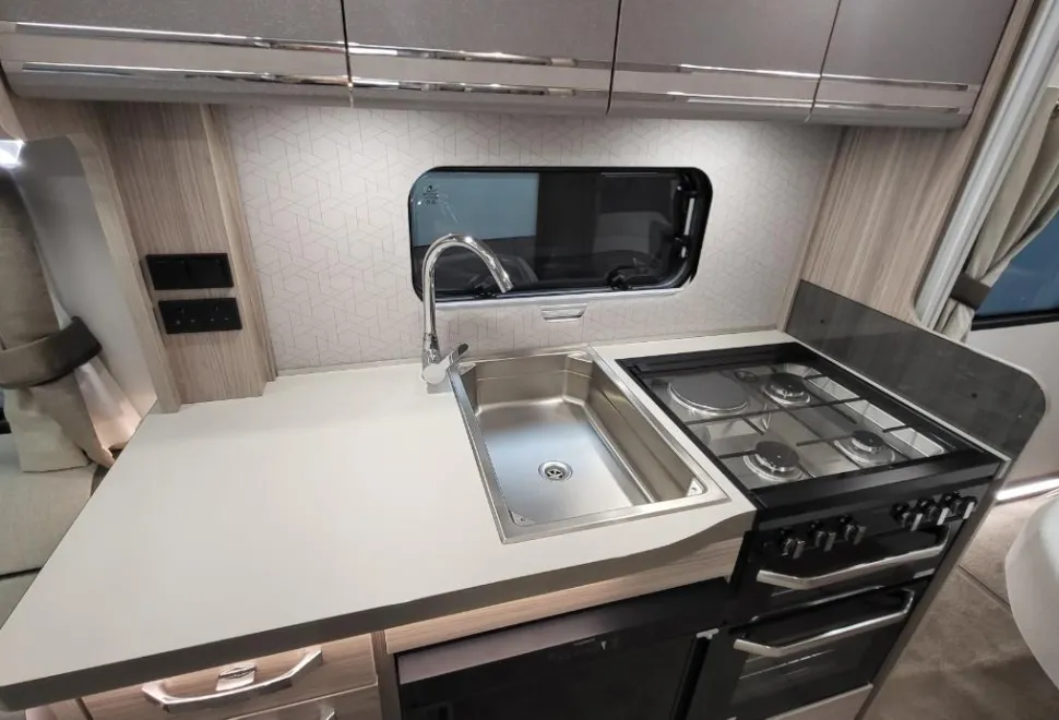 Elddis Crusader Mistral 2024